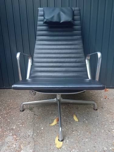Vitra eames ea124 lounge - vitra,